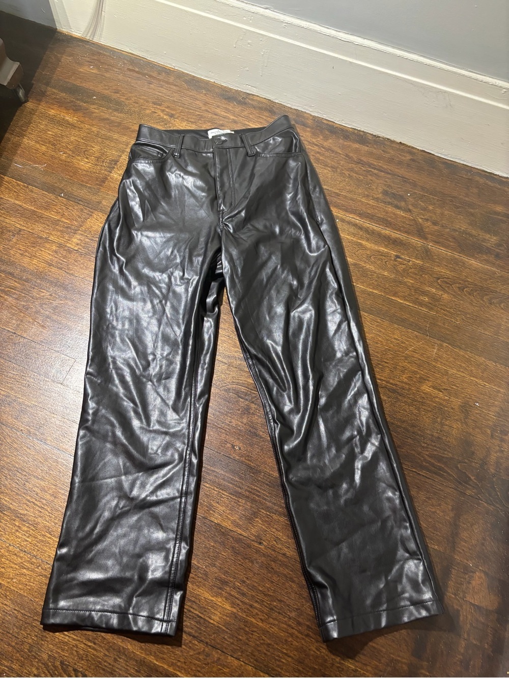 Abercrombie & Fitch Curve Love Black Vegan Leather ’90s Straight Pants 28/6